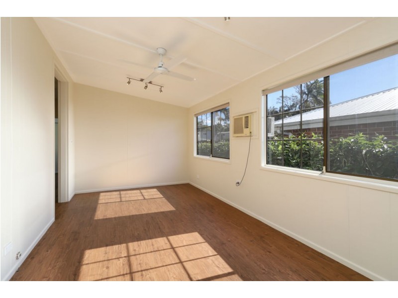 34 Jones Street, Mooloolah Valley QLD 4553