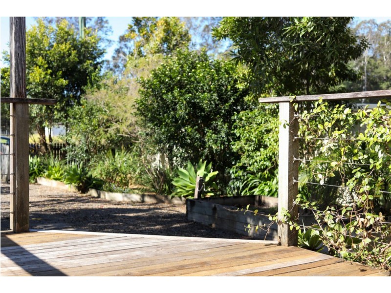 34 Jones Street, Mooloolah Valley QLD 4553