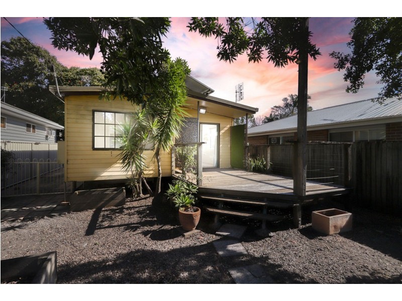 34 Jones Street, Mooloolah Valley QLD 4553