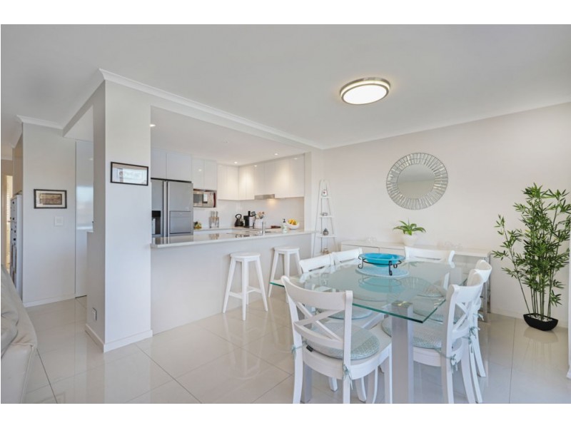 2/5-7 Barooga Crescent, Mooloolaba QLD 4557