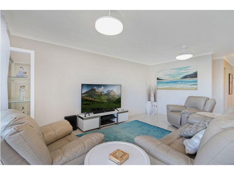 2/5-7 Barooga Crescent, Mooloolaba QLD 4557