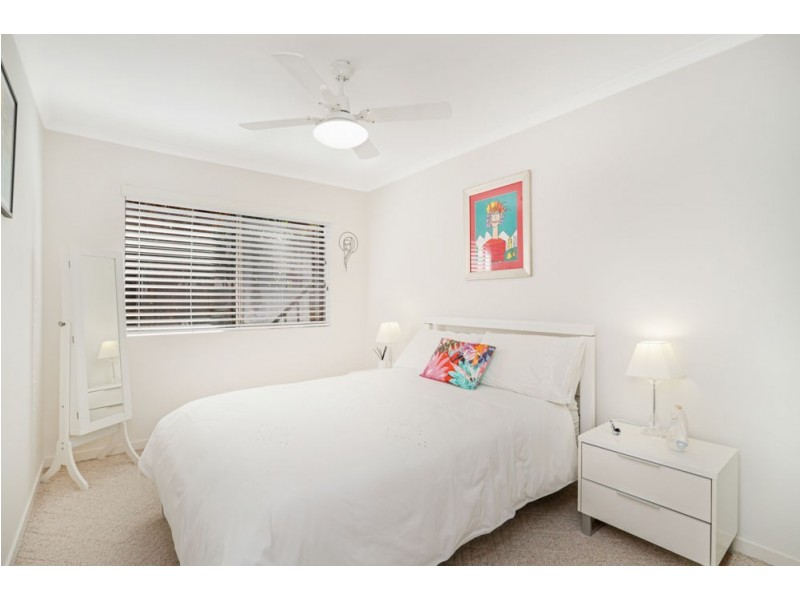 2/5-7 Barooga Crescent, Mooloolaba QLD 4557