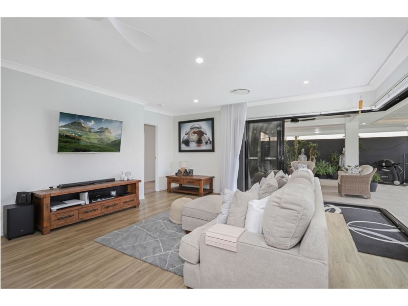 31 Waderbird Crescent, Pelican Waters QLD 4551