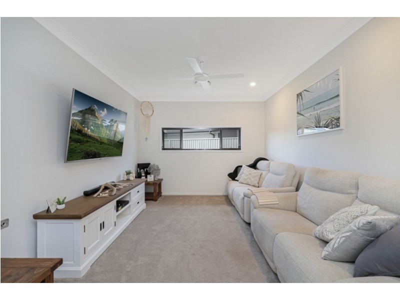 31 Waderbird Crescent, Pelican Waters QLD 4551