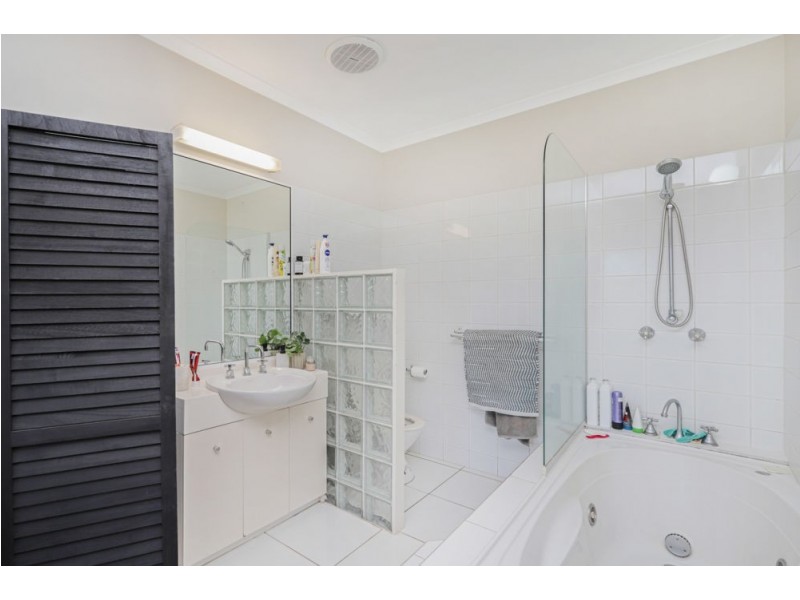 59 Amarina Avenue, Mooloolaba QLD 4557