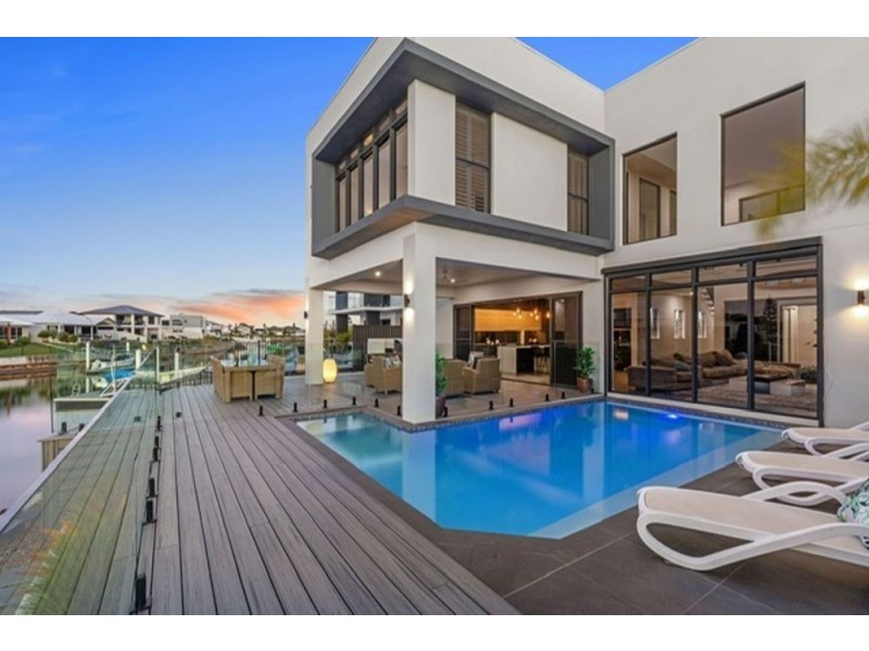 60 Marina View Drive, Pelican Waters QLD 4551