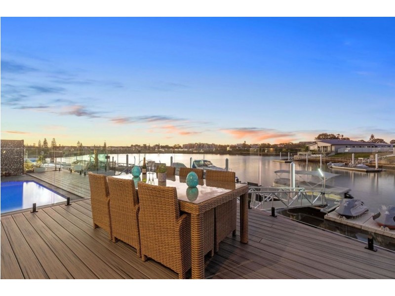 60 Marina View Drive, Pelican Waters QLD 4551