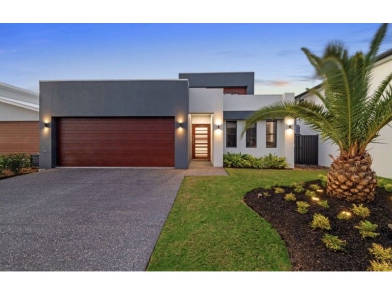 60 Marina View Drive, Pelican Waters QLD 4551