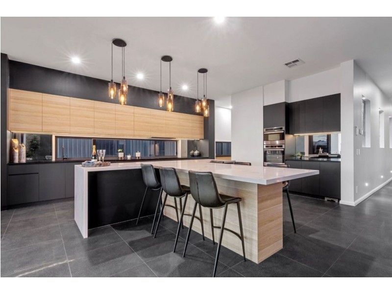 60 Marina View Drive, Pelican Waters QLD 4551