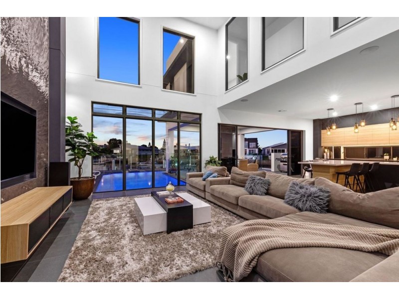 60 Marina View Drive, Pelican Waters QLD 4551