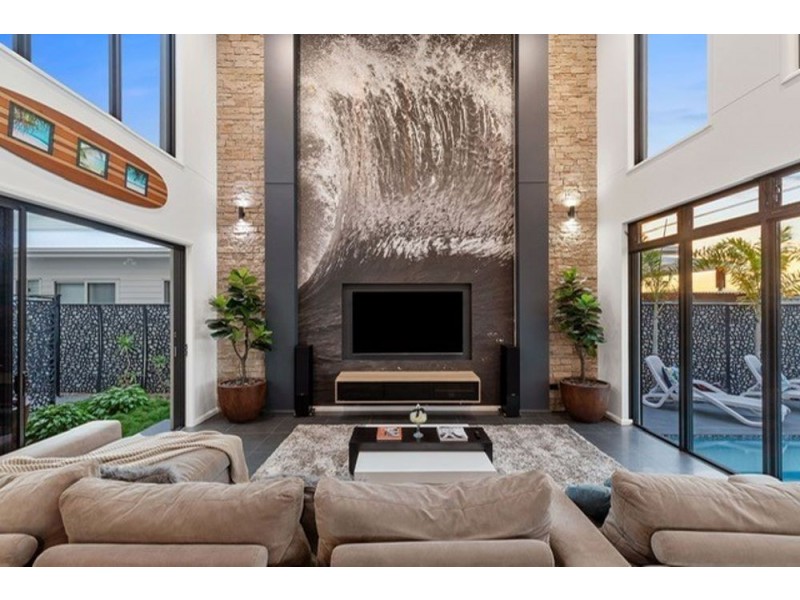 60 Marina View Drive, Pelican Waters QLD 4551