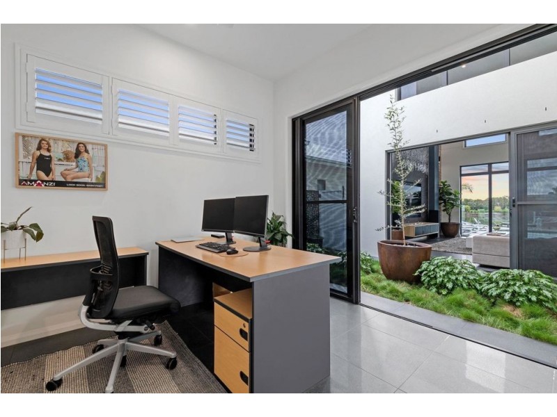 60 Marina View Drive, Pelican Waters QLD 4551