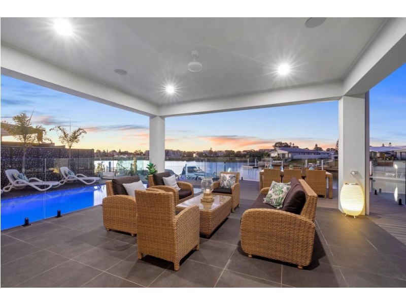 60 Marina View Drive, Pelican Waters QLD 4551