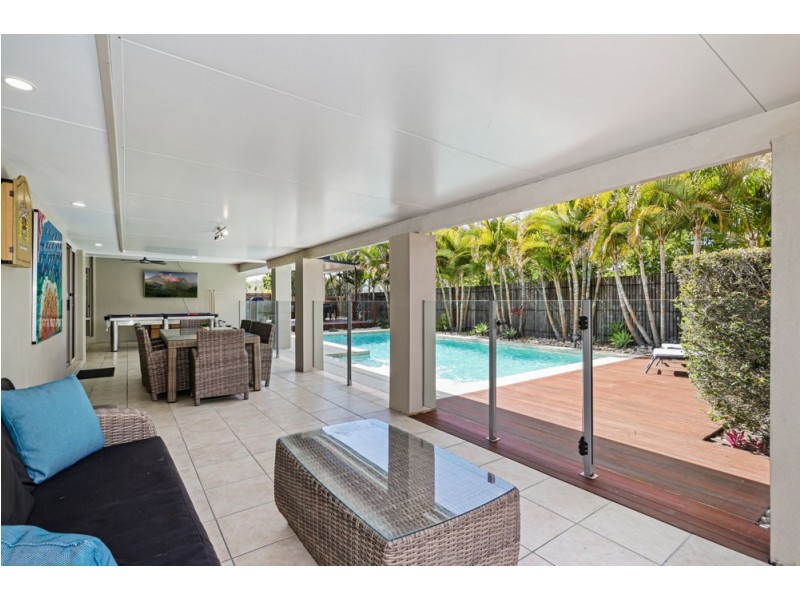 8 Whitewood Court, Mountain Creek QLD 4557