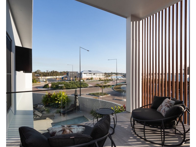 77 Marina View Drive, Pelican Waters QLD 4551