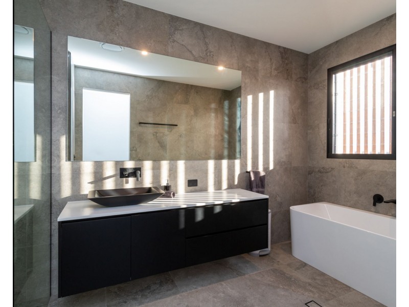 77 Marina View Drive, Pelican Waters QLD 4551