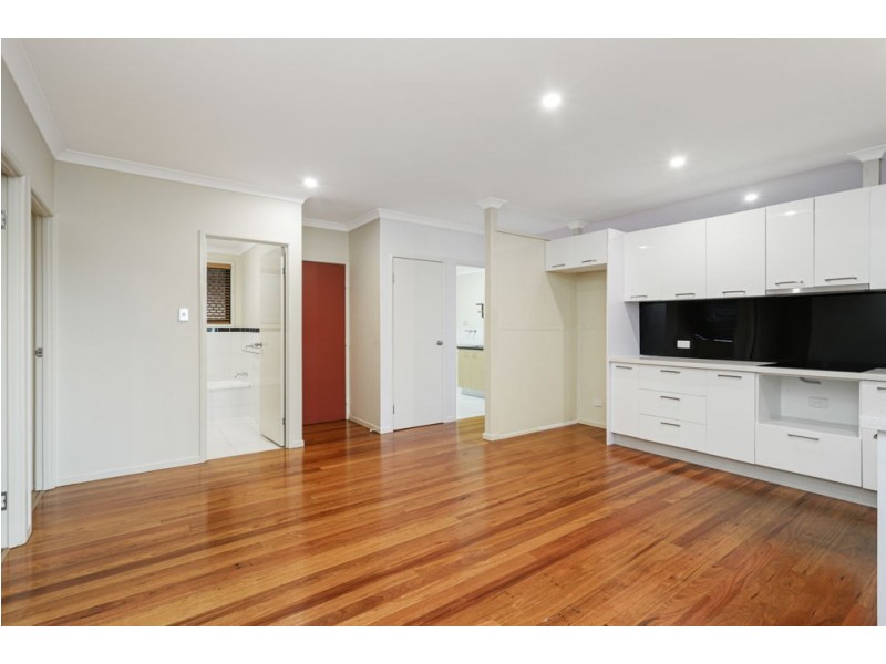 33 Culla Culla Street, Battery Hill QLD 4551