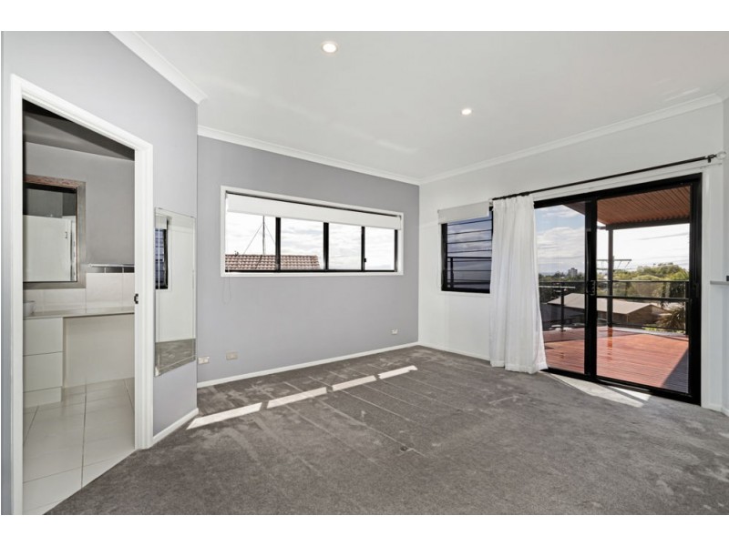 33 Culla Culla Street, Battery Hill QLD 4551