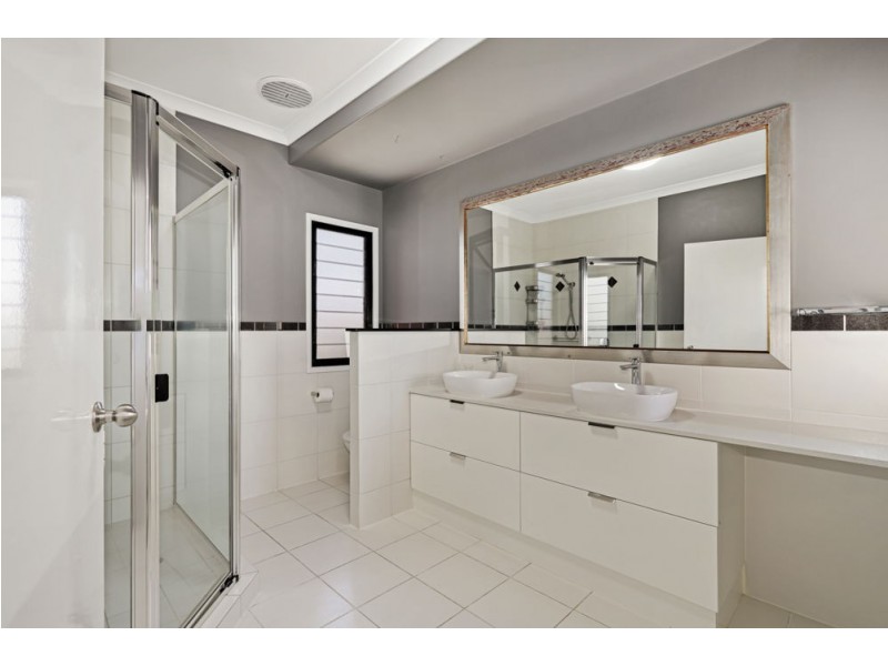 33 Culla Culla Street, Battery Hill QLD 4551