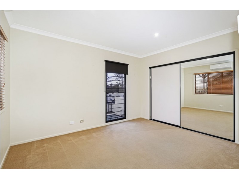 33 Culla Culla Street, Battery Hill QLD 4551