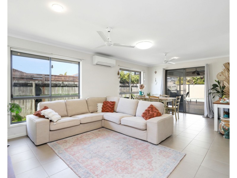 61 Feathertop Circuit, Caloundra West QLD 4551