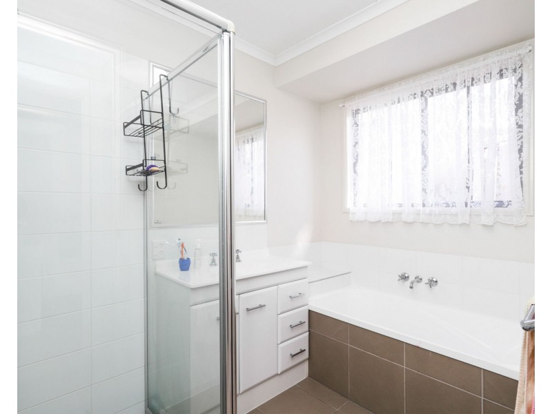 61 Feathertop Circuit, Caloundra West QLD 4551