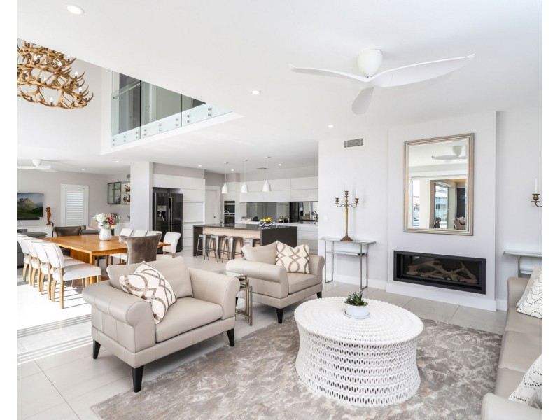 45 Edwardson Drive, Pelican Waters QLD 4551