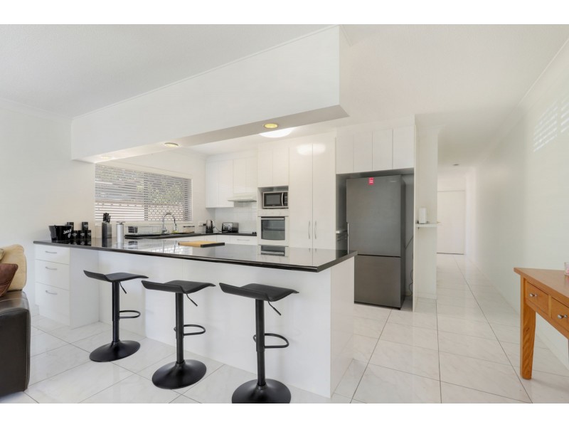 123 Duporth Avenue, Maroochydore QLD 4558