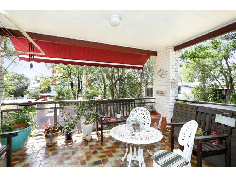 123 Duporth Avenue, Maroochydore QLD 4558