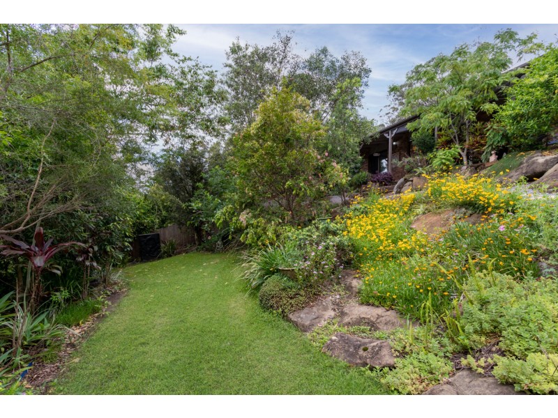 4 Suzen Court, Mooloolah Valley QLD 4553