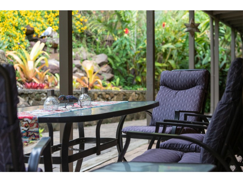 4 Suzen Court, Mooloolah Valley QLD 4553