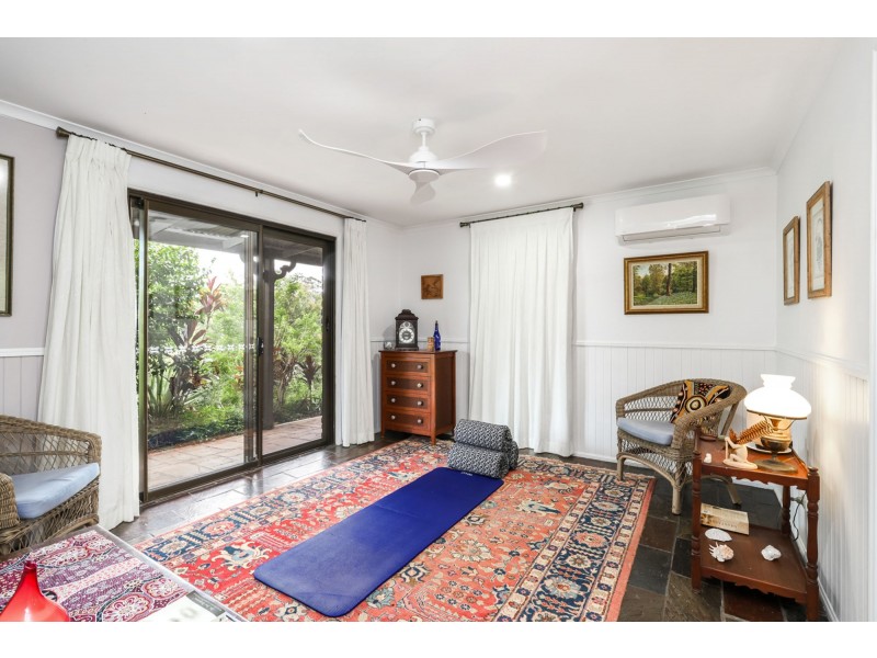 4 Suzen Court, Mooloolah Valley QLD 4553