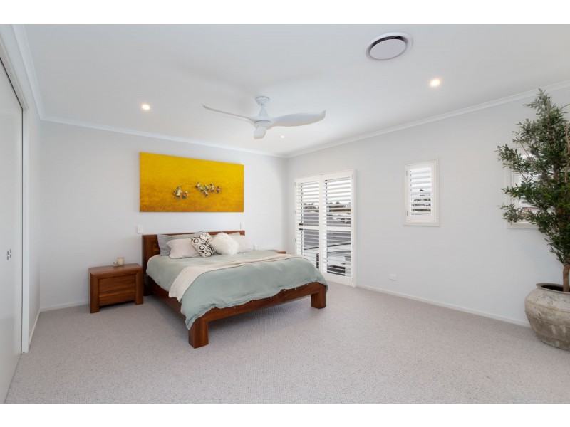 19 Bond Street, Pelican Waters QLD 4551