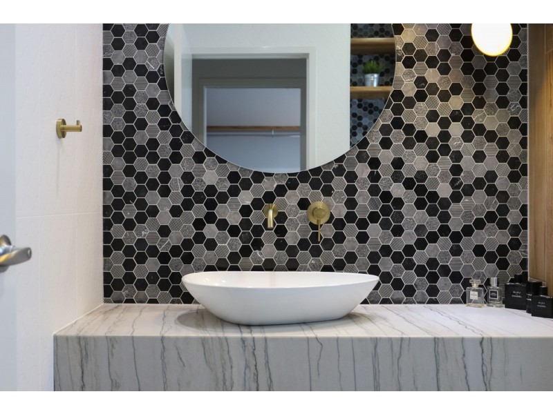 19 Bond Street, Pelican Waters QLD 4551