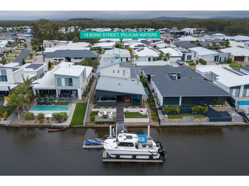 19 Bond Street, Pelican Waters QLD 4551