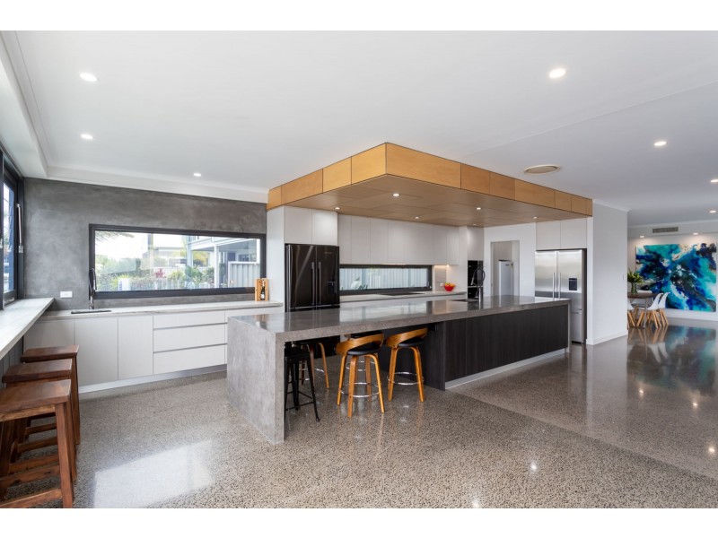 19 Bond Street, Pelican Waters QLD 4551