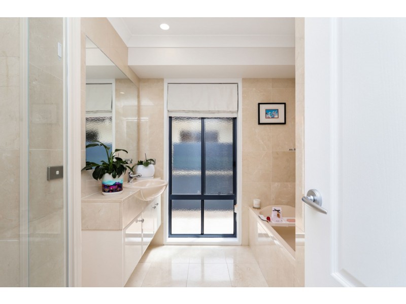 29 Webb Ellis Court, Pelican Waters QLD 4551