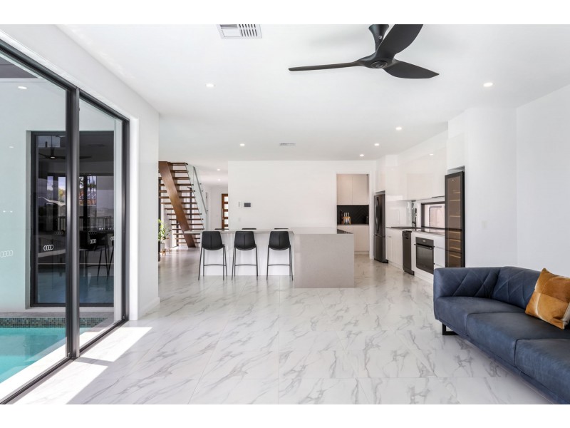 74 Marina View Drive, Pelican Waters QLD 4551