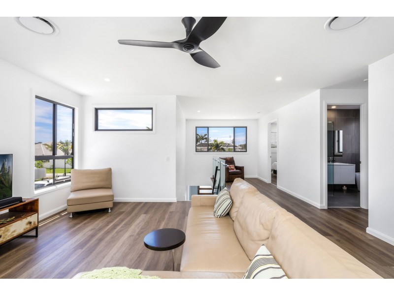 74 Marina View Drive, Pelican Waters QLD 4551