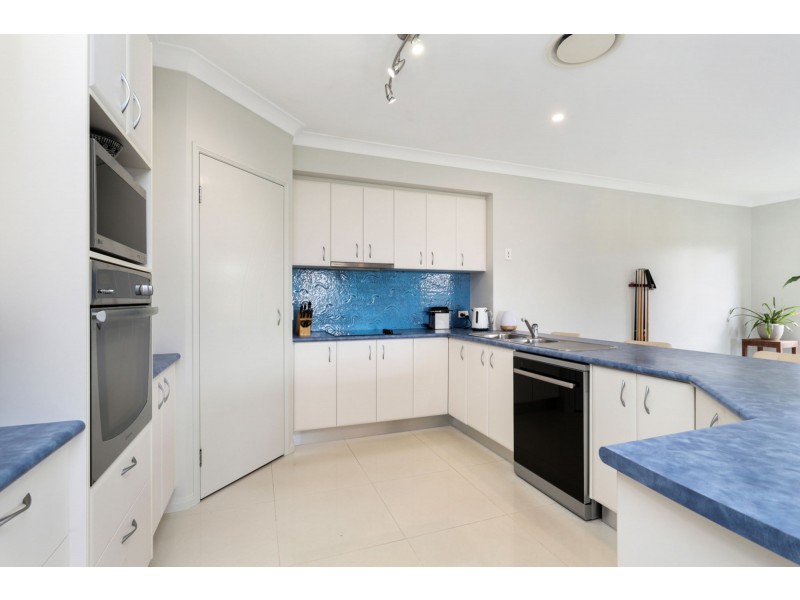 18 Harris Drive, Palmwoods QLD 4555