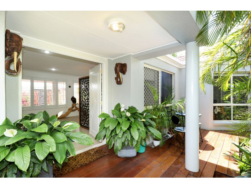 3 Felicia Court, Mountain Creek QLD 4557