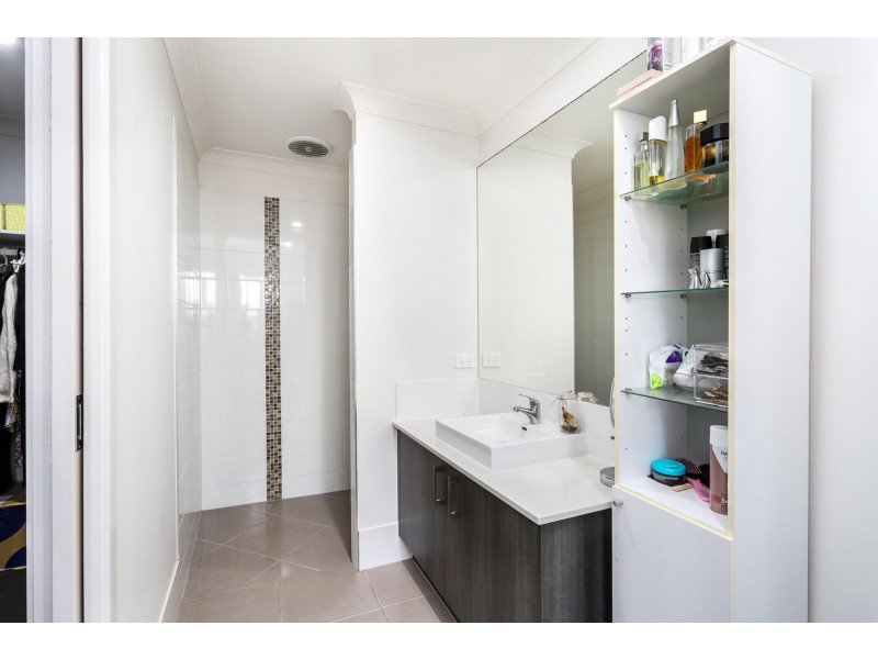 82 Haslewood Crescent, Meridan Plains QLD 4551