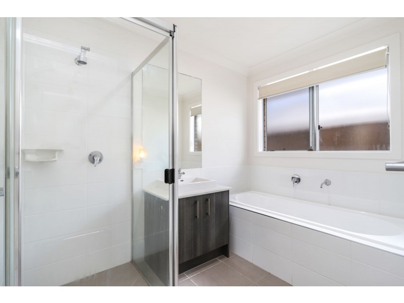 82 Haslewood Crescent, Meridan Plains QLD 4551