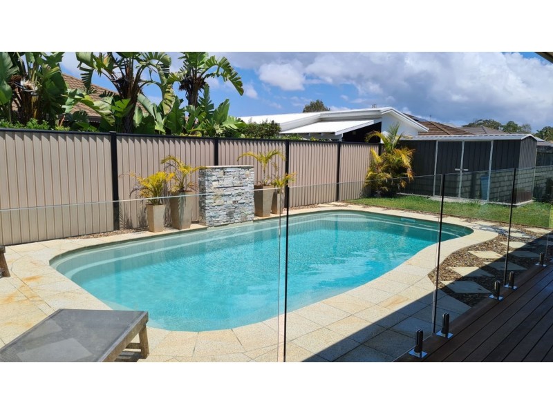 61 Feathertop Circuit, Caloundra West QLD 4551