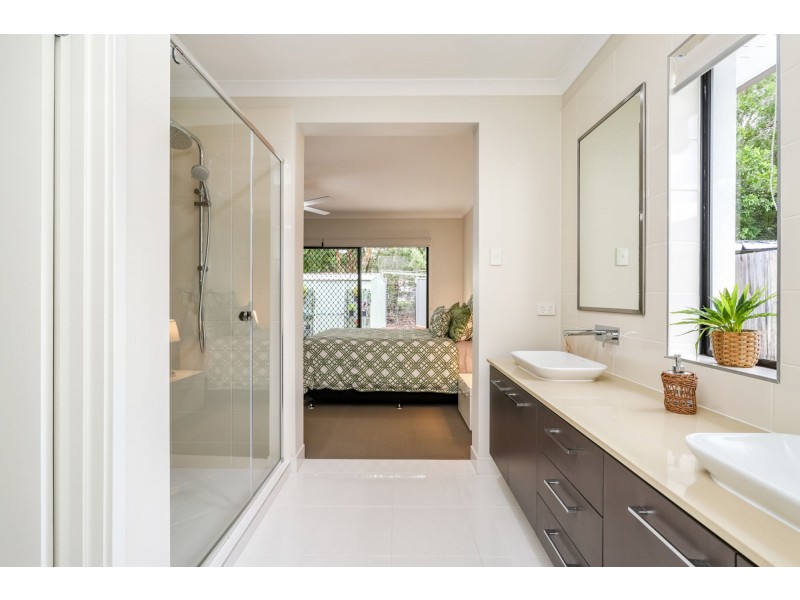 8 Archer Court, Pelican Waters QLD 4551