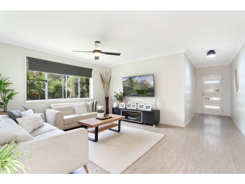 1 Parrot Place, Mountain Creek QLD 4557