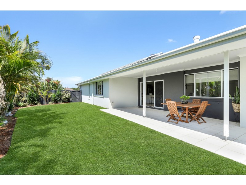 1 Parrot Place, Mountain Creek QLD 4557