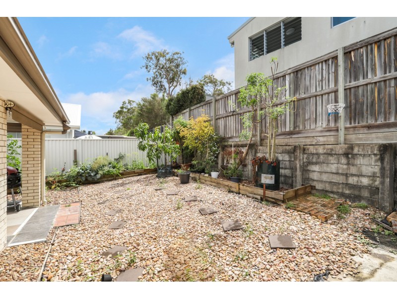 27 Riverstone Crescent, Little Mountain QLD 4551