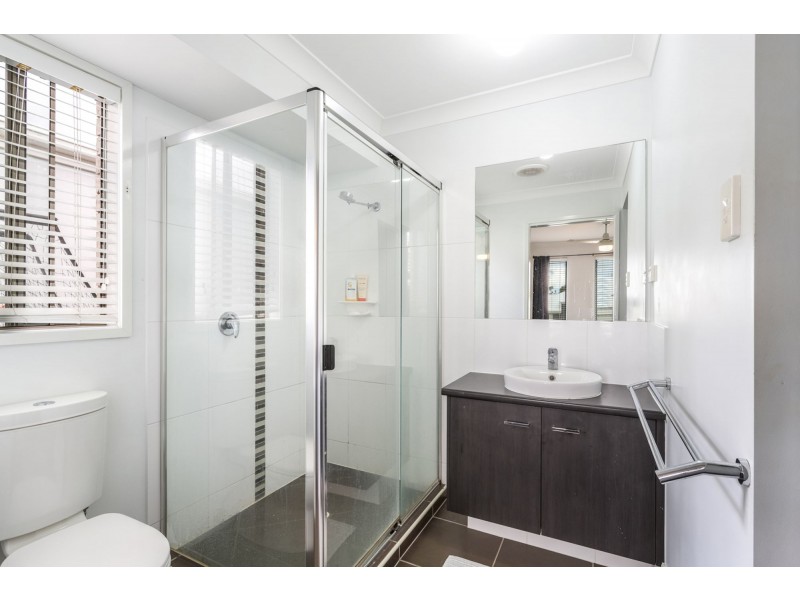 27 Riverstone Crescent, Little Mountain QLD 4551