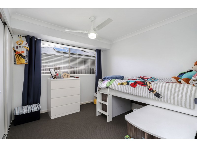 27 Riverstone Crescent, Little Mountain QLD 4551
